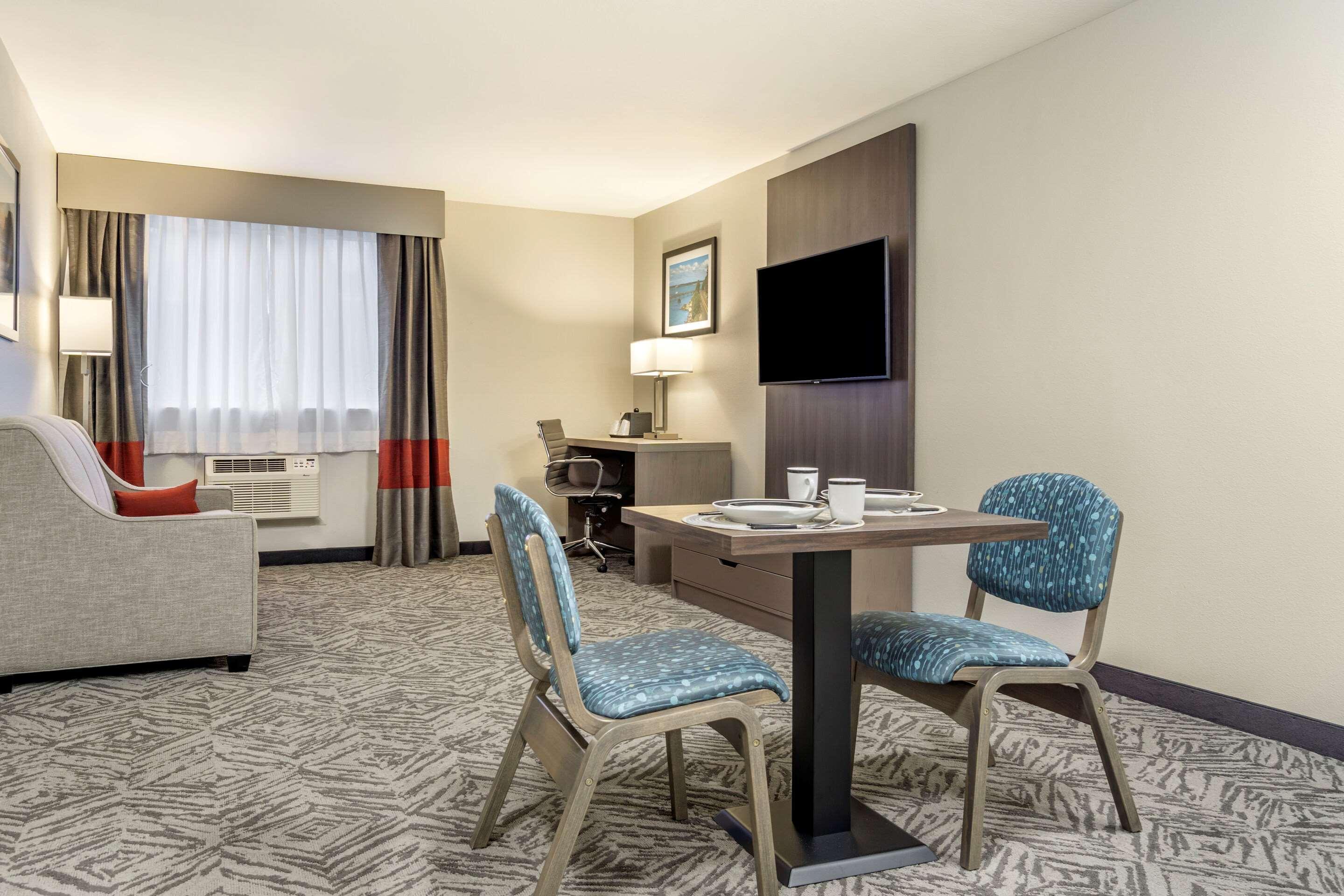 Comfort Inn & Suites Pacific - Auburn Bagian luar foto