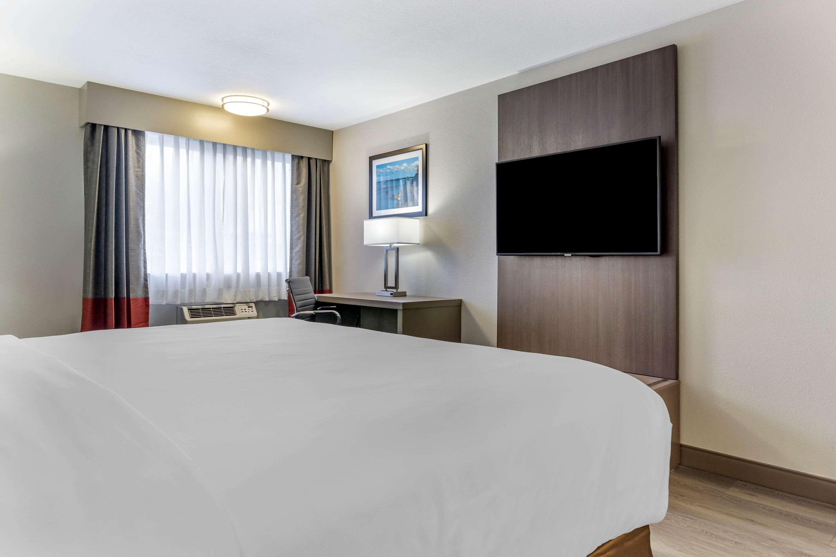 Comfort Inn & Suites Pacific - Auburn Bagian luar foto