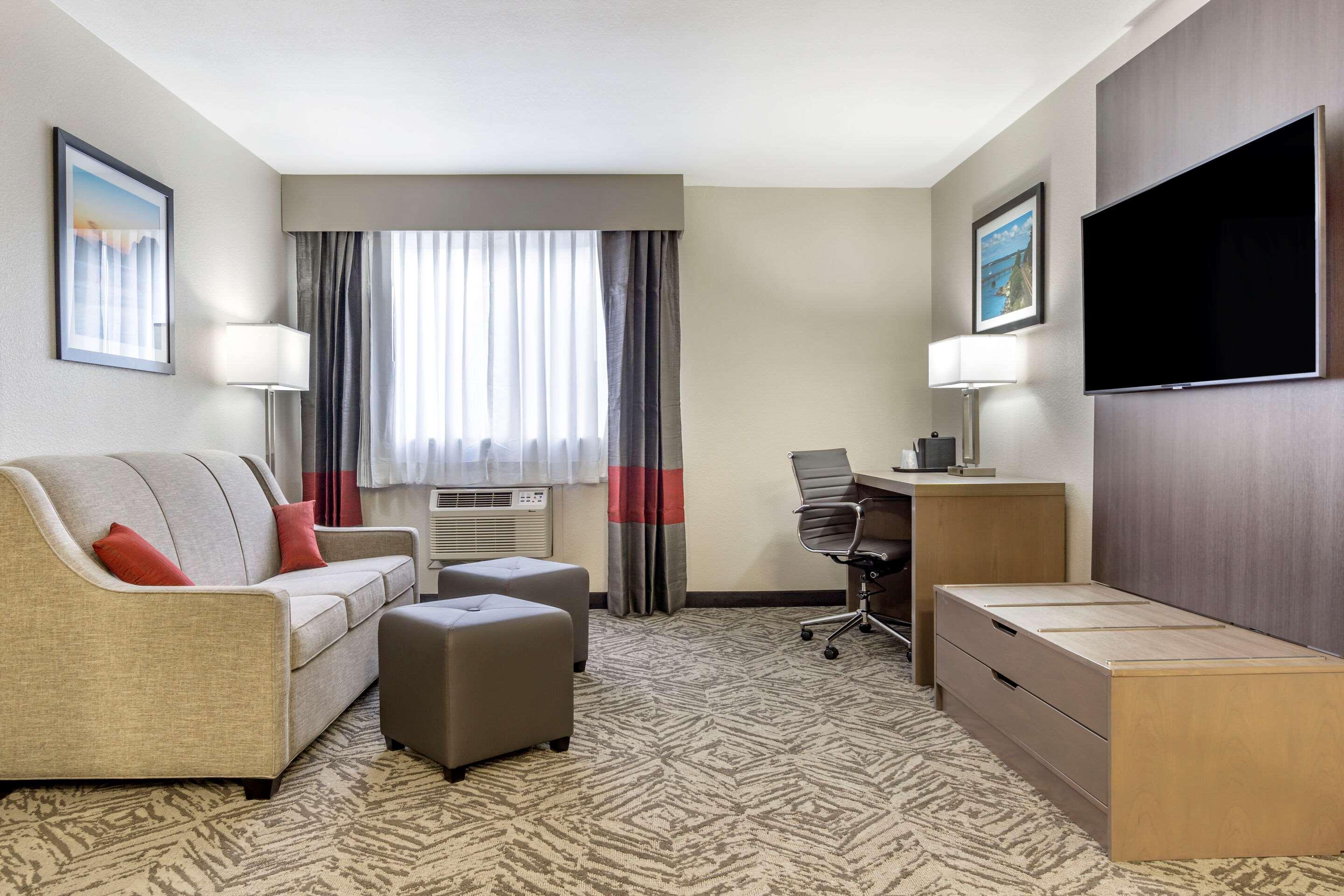 Comfort Inn & Suites Pacific - Auburn Bagian luar foto